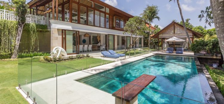Leasehold Villa in Berawa: Villa Narwastu