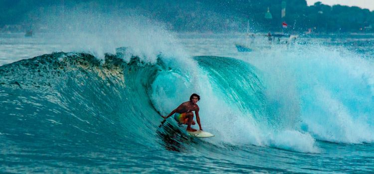 Don’t Miss The Best Surf Spots in Uluwatu