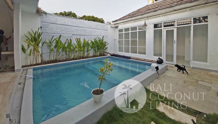 Villa Menaka Slider
