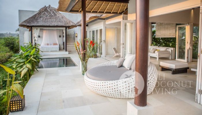Honey Moon Villa Slider