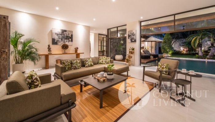 Villa Ahava Slider