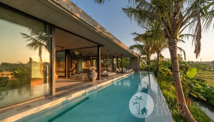 The Elysian Villa Slider