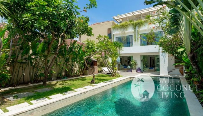 Villa Gomez Slider