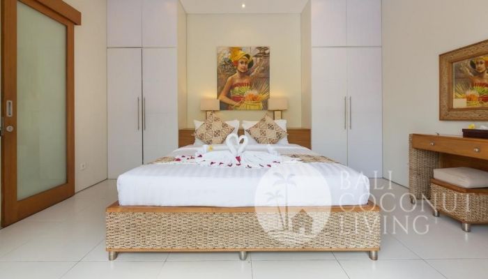 Villa Rome Slider