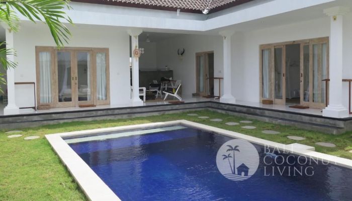 Sunny Daze Villa Slider