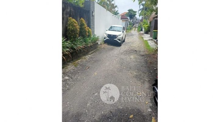 LAND FOR SALE LEASEHOLD 350 SQM  IN FAMOUS BERAWA AREA Slider