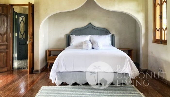 Villa Batik Biru Slider