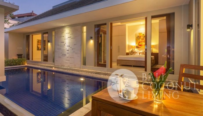 Villa Rome Slider