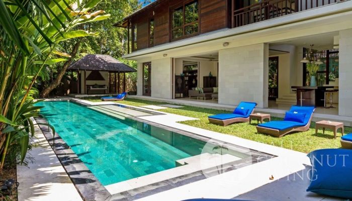 Villa Queen Slider