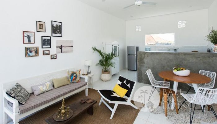 Sunny Daze Villa Slider