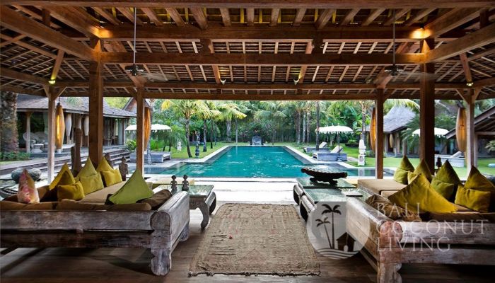 Joglo Superb 2 Slider