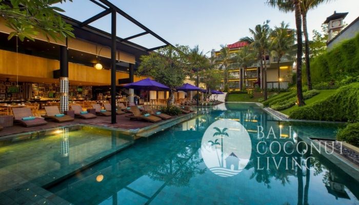 The Majestic Studio Slider