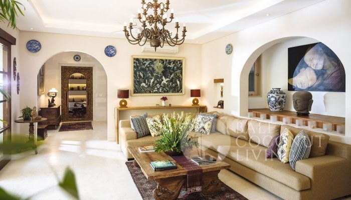 Villa Almeria Slider