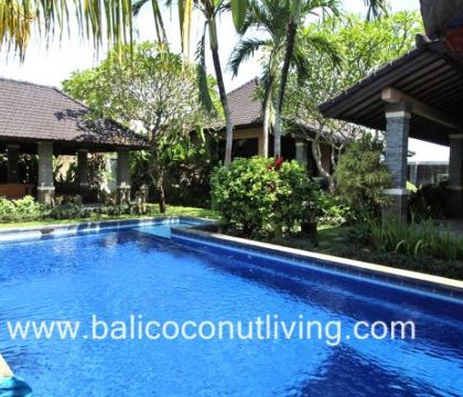 Villa Kiss 2