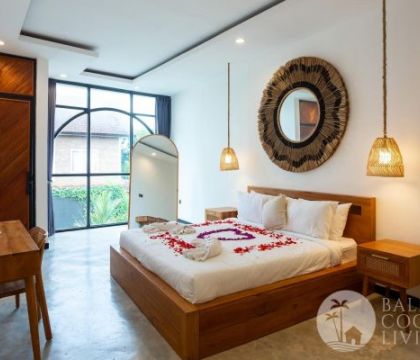 Villa Adena 2