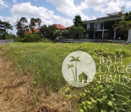 For lease 10 are land