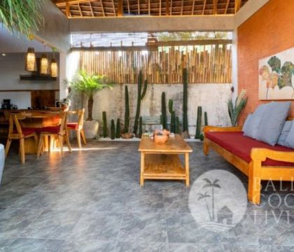 Villa Saffron