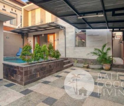 Villa Positive