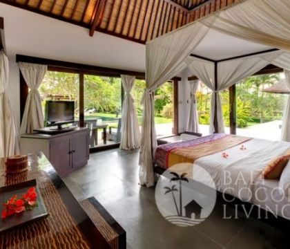Saung Villa