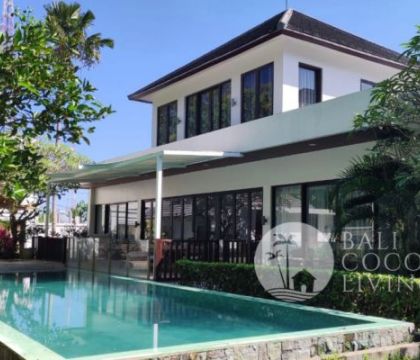 Villa Dharmawangsa