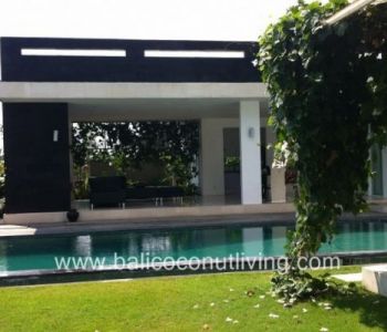Villa Kubu Putih