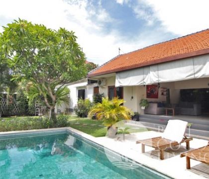 Villa Pelangi Senja