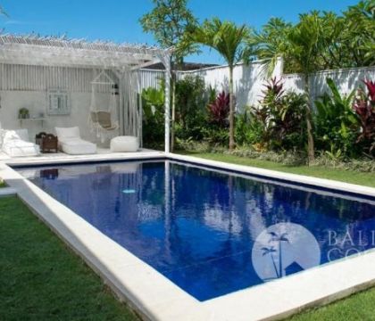 Sunny Daze Villa