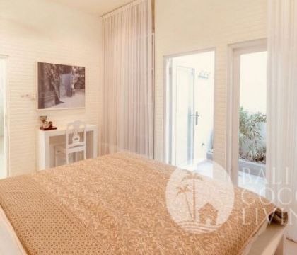 Villa Apricot