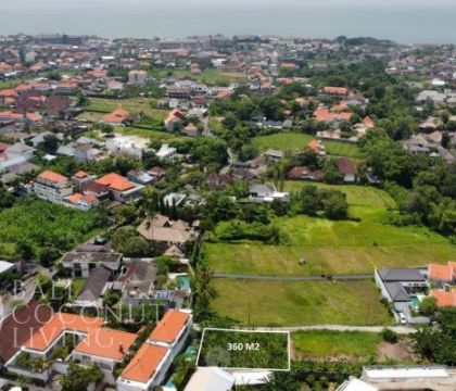 3,6 Are Land For Sale