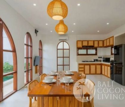 Villa Adat 1