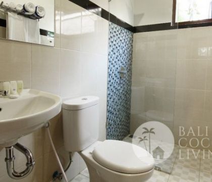 Villa Tomari 1