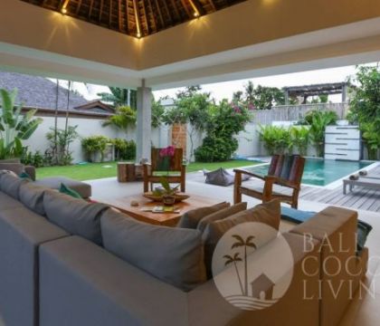 Dos Villa
