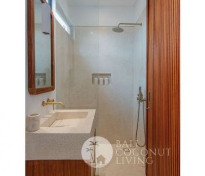 The Green Apartment 13
