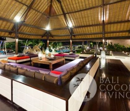 Saung Villa