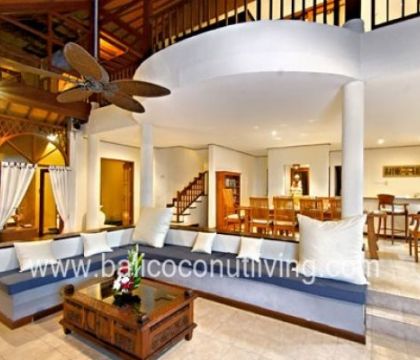 Golden Fish Villa
