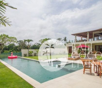 Villa Bulan Sabit