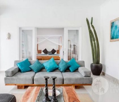 Villa Sharp 1