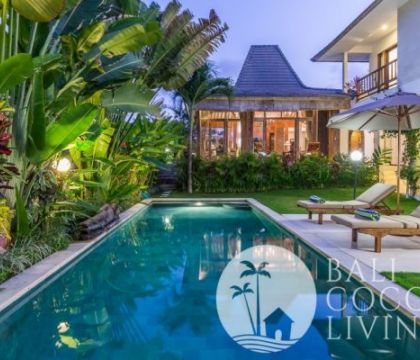 Villa Maple