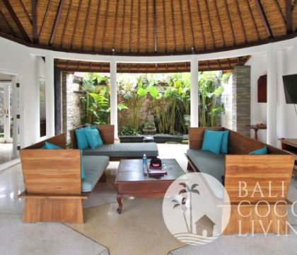 Villa Dakota
