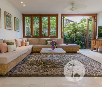 Villa Lukisan