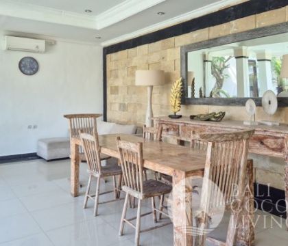 Villa Javier Aura