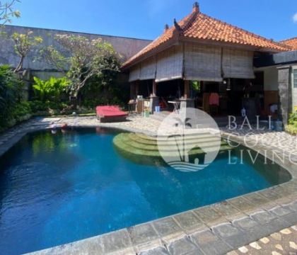 Villa Batas