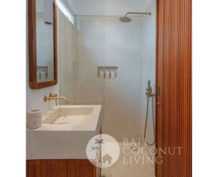 The Green Apartment 18