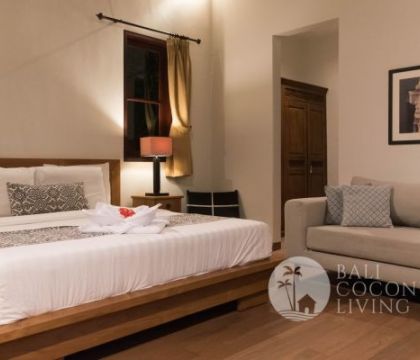 Villa Mahogany
