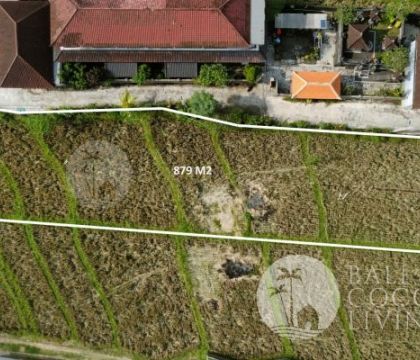 879 Sqm land, For sale