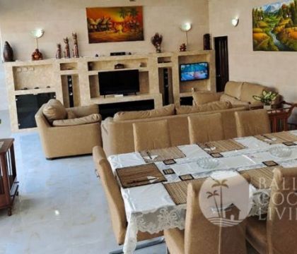 Glam Villa 