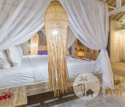 Aqua Vista Villa