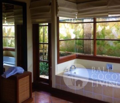 Villa Anyelir 2