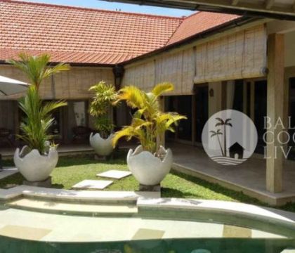 Villa Exa