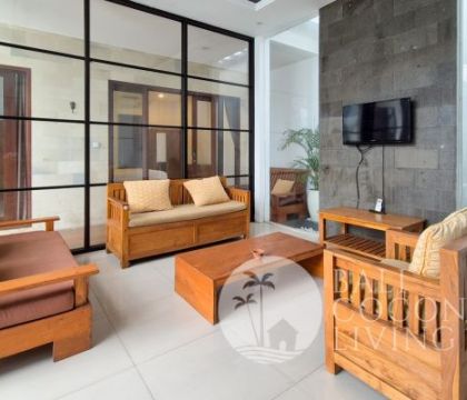 Villa June